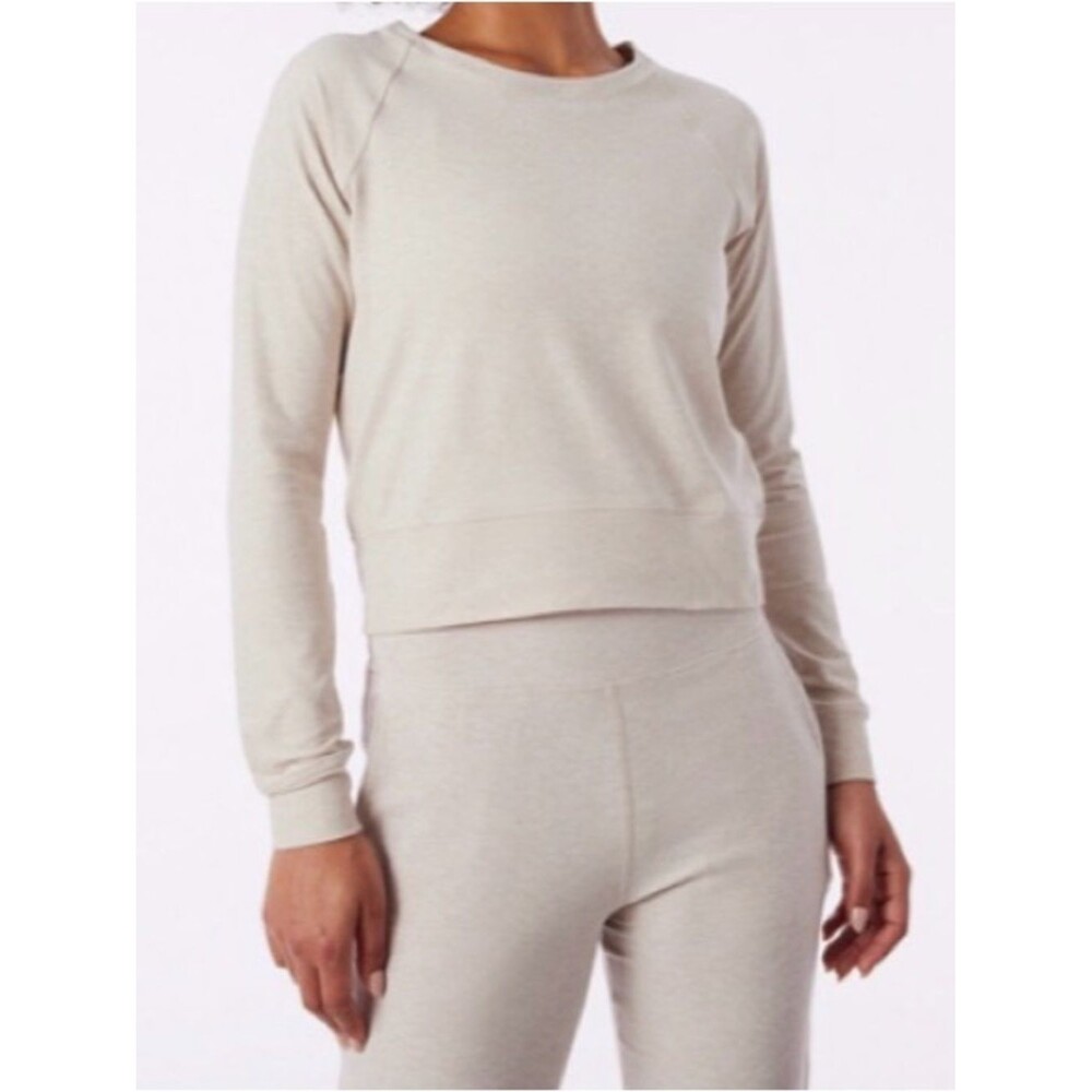 Outdoor Voices CloudKnit Shrunken Crew Oatmeal Long Sleeve Pullover Shirt. Small